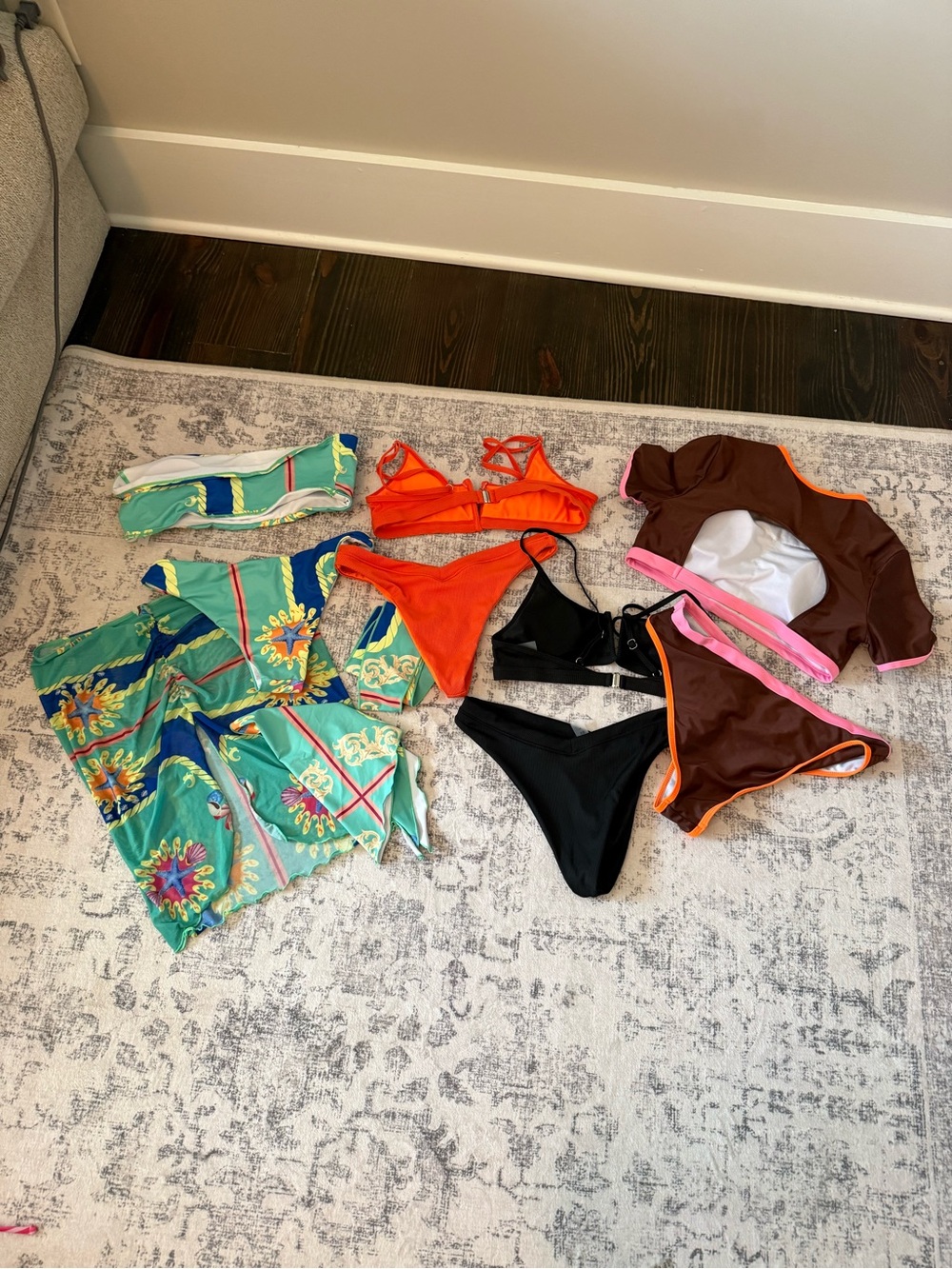Mixed Bikini Lot — set of 4 - Picture 4 of 8